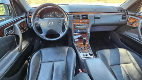 2001 Mercedes-Benz E-Class E 320
