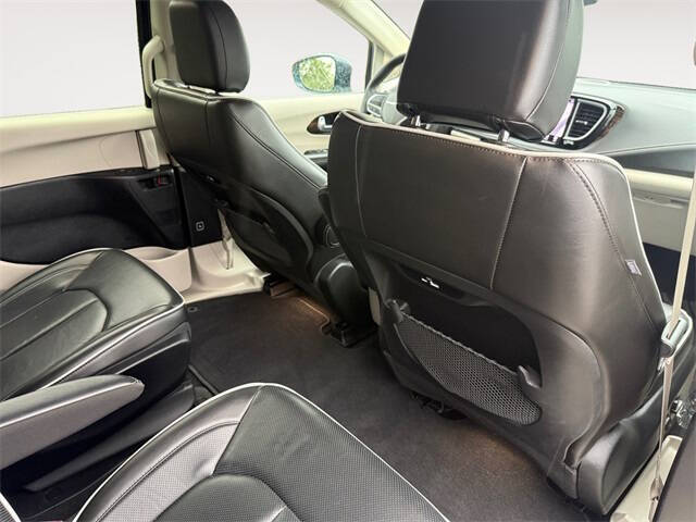 2022 Chrysler Pacifica Hybrid Limited