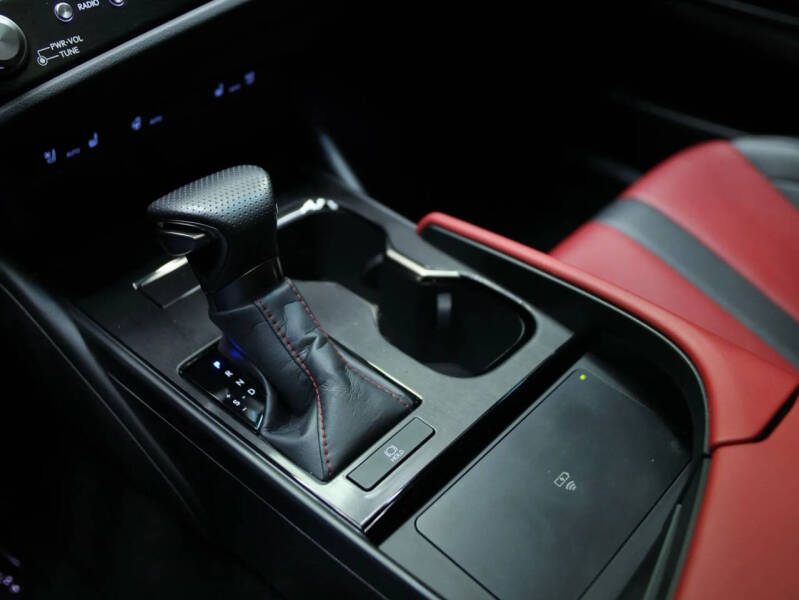 2024 Lexus ES 350 F SPORT Handling