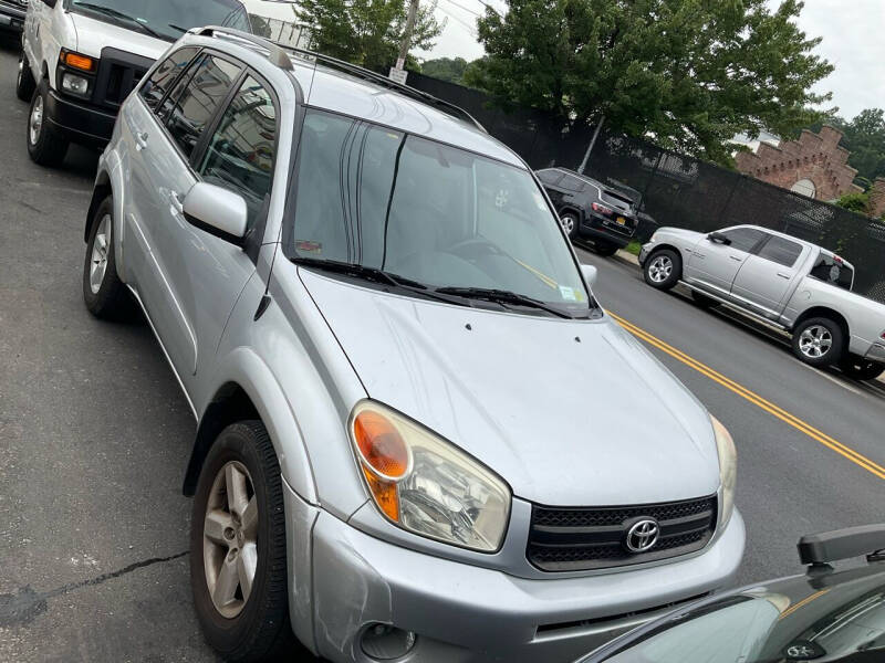 2004 Toyota RAV4