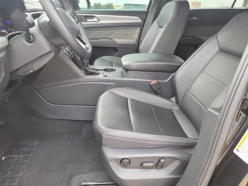 2023 Volkswagen Atlas Cross Sport SE