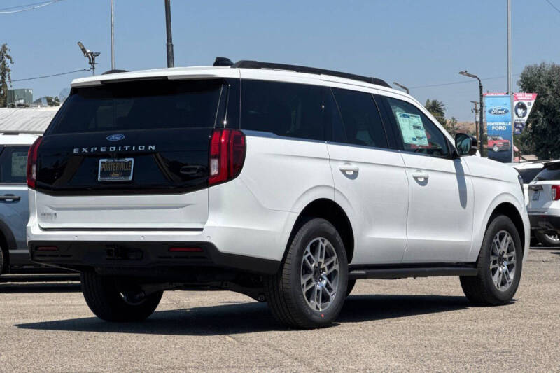 2026 Ford Expedition Active