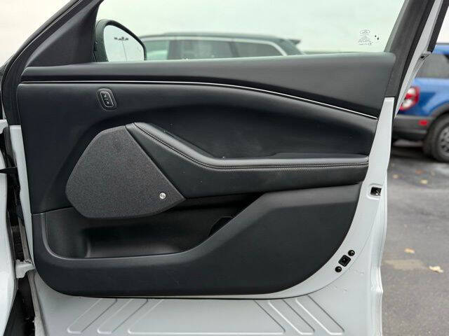 2022 Ford Mustang Mach-E Premium