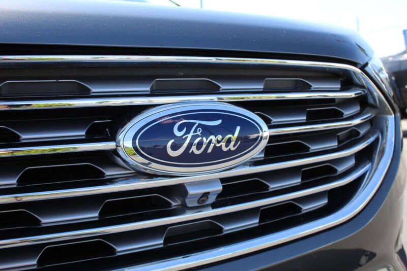 2019 Ford Edge Titanium