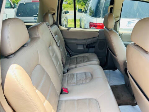 2005 Ford Explorer XLT