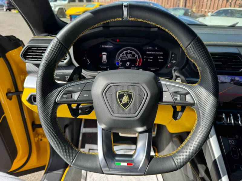 2019 Lamborghini Urus