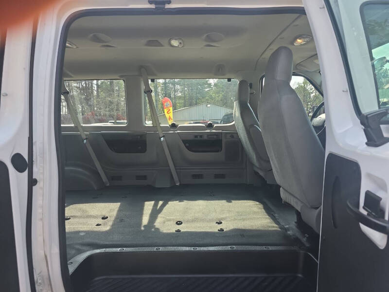 2011 Ford E-Series E-350 SD XL
