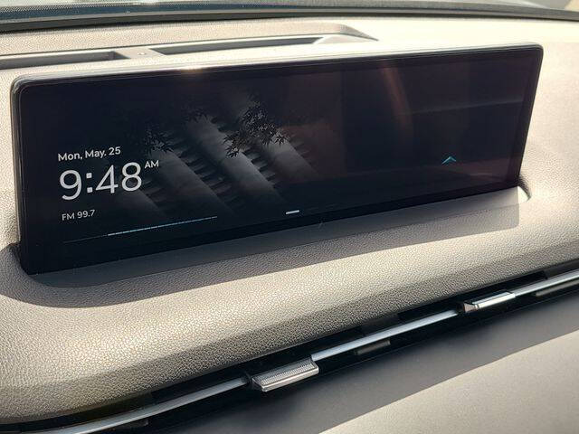 2025 Genesis GV70 2.5T Standard