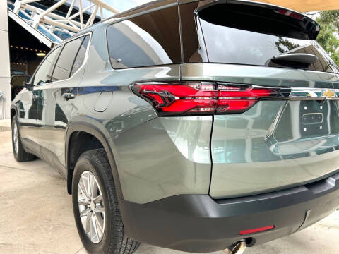 2023 Chevrolet Traverse LT Cloth