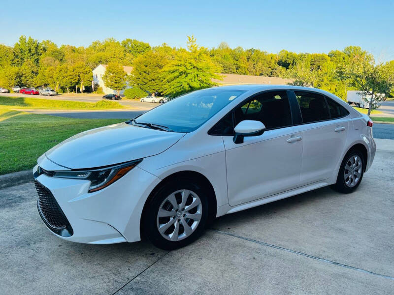 2022 Toyota Corolla LE photo 2