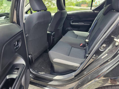 2016 Toyota Prius c Two