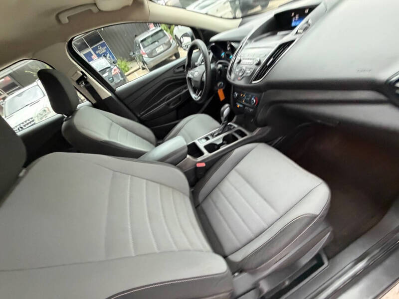 2019 Ford Escape S