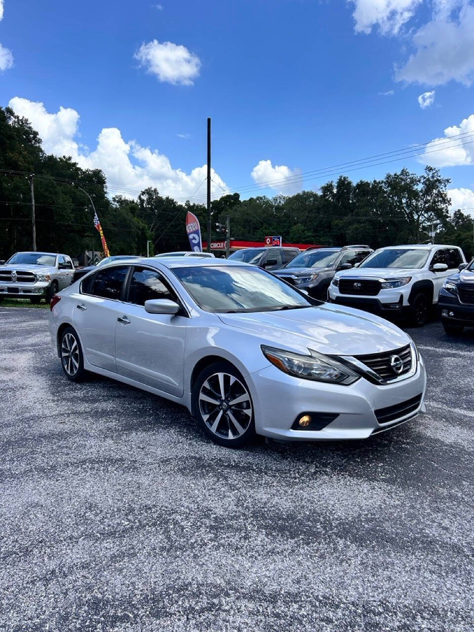 2017 Nissan Altima for sale at GRACELAND AUTO LLC in Thonotosassa, FL