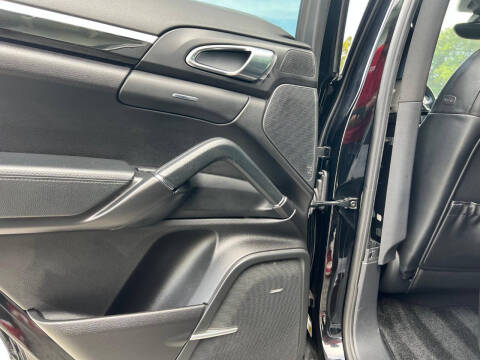 2012 Porsche Cayenne S