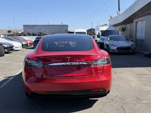 2016 Tesla Model S 90D