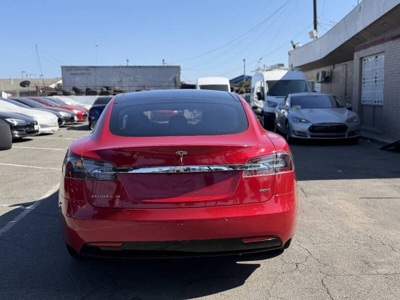 2016 Tesla Model S 90D