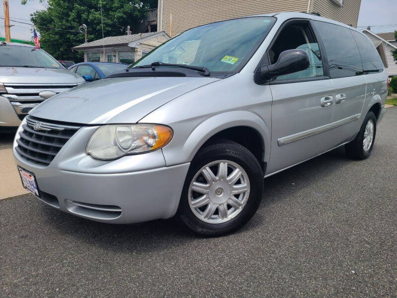 2007 Chrysler Town and Country For Sale - Carsforsale.com®