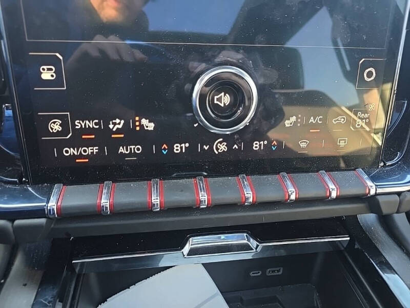 2025 GMC Yukon AT4 Ultimate