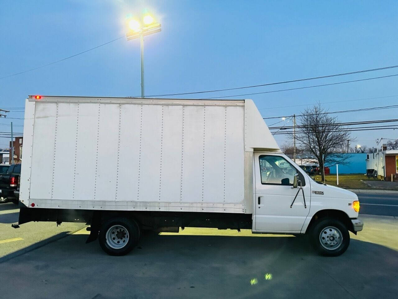 2002 Ford E-Series for sale at American Dream Motors in Winchester, VA