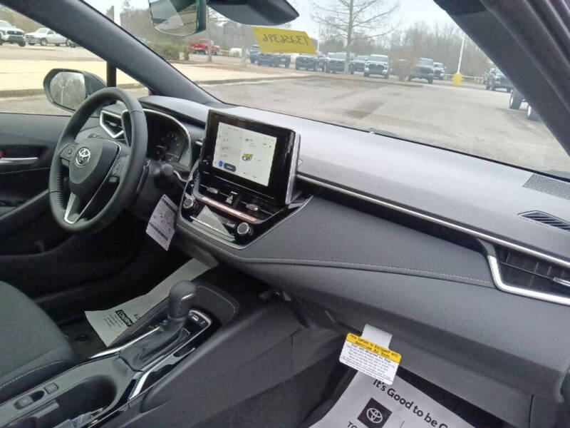 2026 Toyota Corolla Hatchback SE