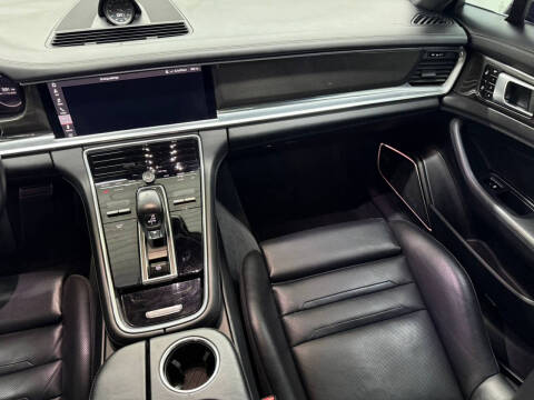 2019 Porsche Panamera Turbo