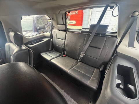 2011 Nissan Armada Platinum