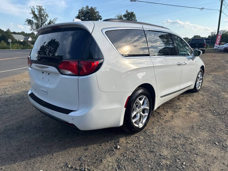 2017 Chrysler Pacifica Touring Plus
