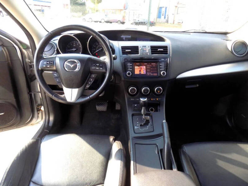 2013 Mazda MAZDA3 i Grand Touring