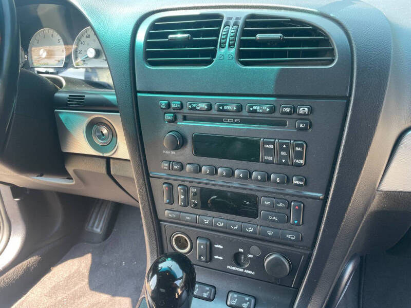 2005 Ford Thunderbird Deluxe