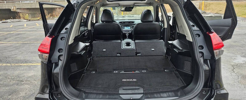 2017 Nissan Rogue SL