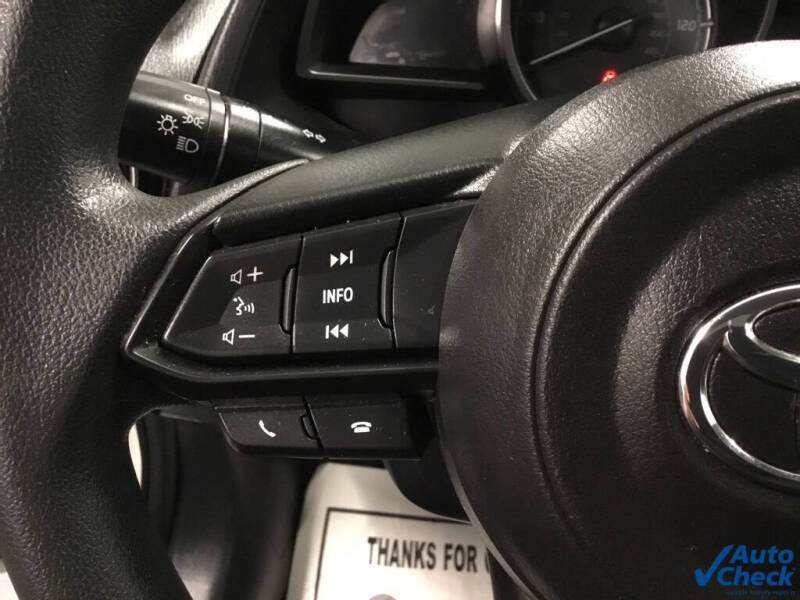 2019 Toyota Yaris LE