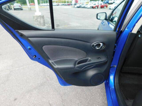 2015 Nissan Versa 1.6 SV