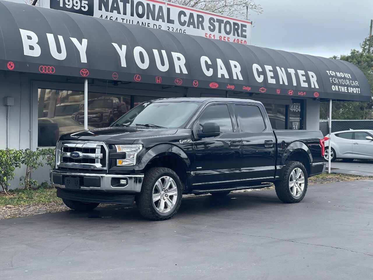 2017 Ford F-150  - $21,900