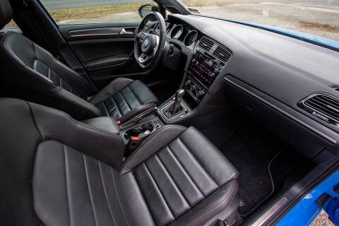 2021 Volkswagen Golf GTI SE