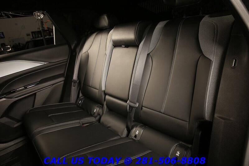 2024 Cadillac LYRIQ Tech