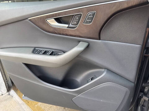 2019 Audi Q8 quattro Premium 55 TFSI