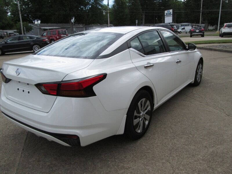 2019 Nissan Altima for sale at AC Motors in North Canton, OH