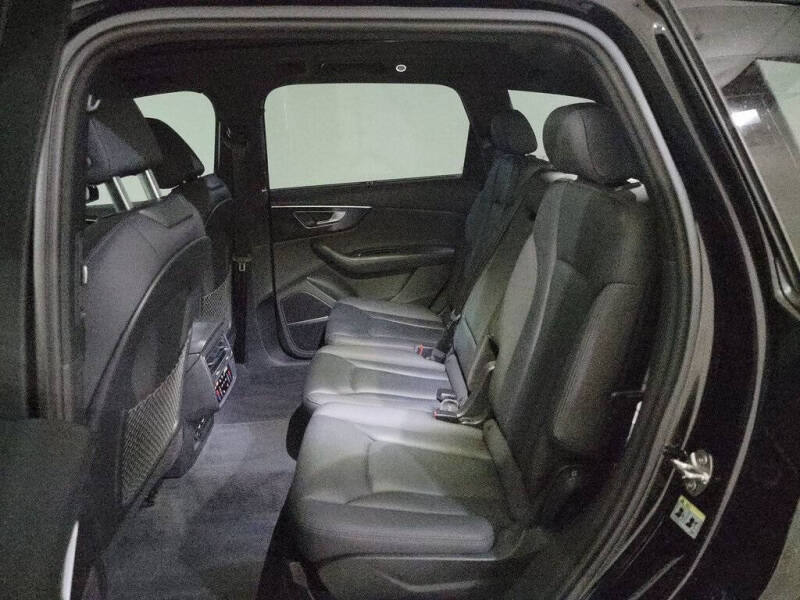 2021 Audi Q7 quattro Premium Plus 55 TFSI