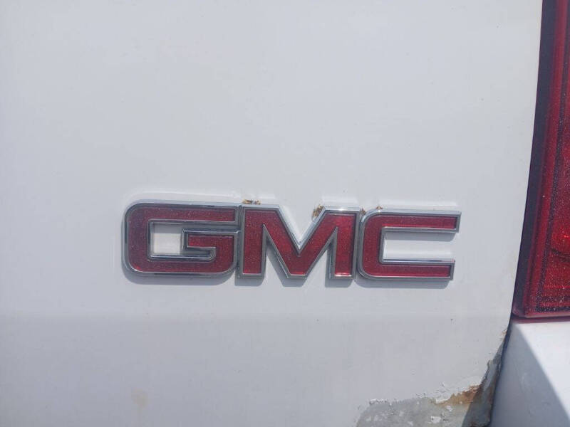 2011 GMC Yukon XL SLT 2500