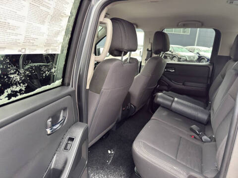 2024 Nissan Frontier SV