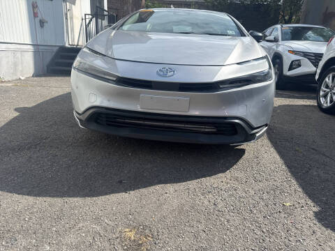 2023 Toyota Prius LE