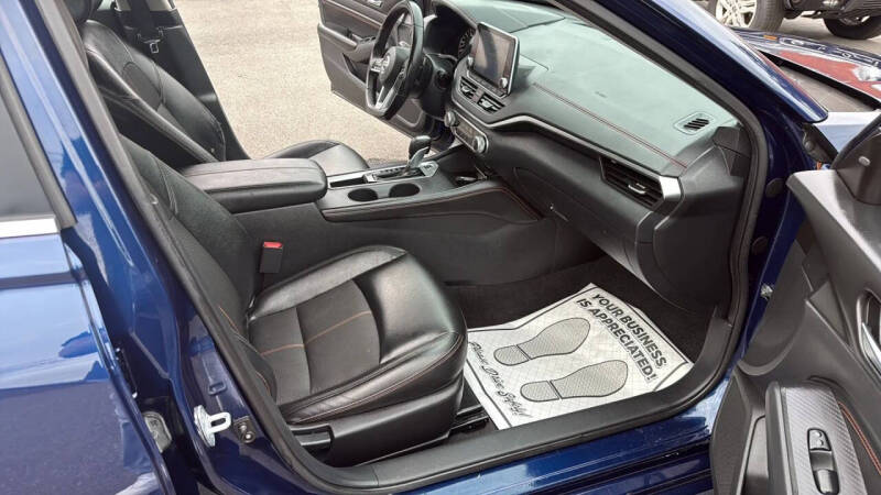 2021 Nissan Altima 2.5 SR