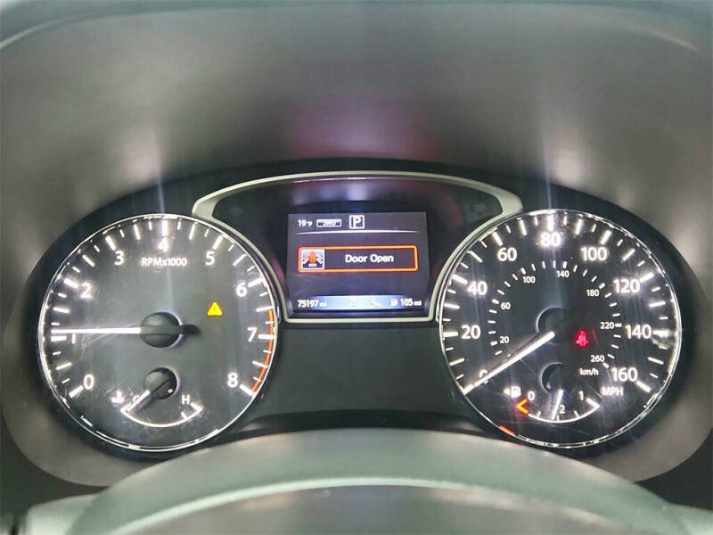 2017 Nissan Pathfinder Platinum