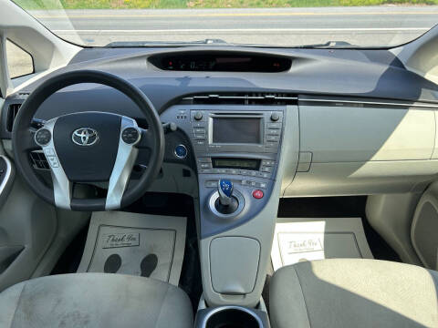 2015 Toyota Prius Three
