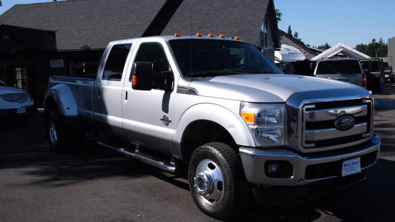 2014 Ford F-350 Super Duty Lariat photo 2