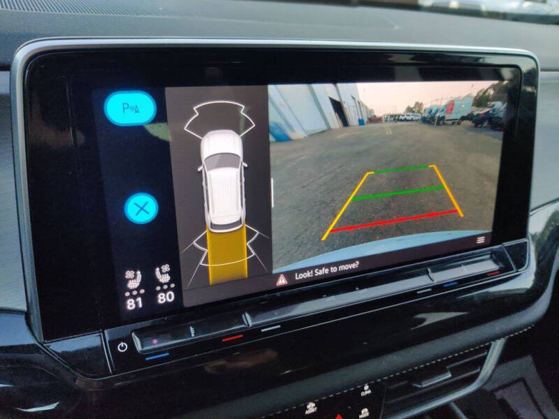 2025 Volkswagen Atlas Cross Sport SE 4Motion