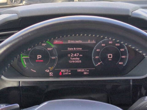 2019 Audi e-tron quattro Prestige