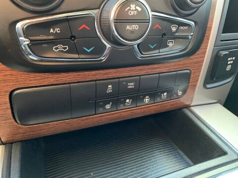 2015 RAM 1500 Laramie