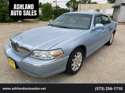 2006 Lincoln Town Car for sale at ASHLAND AUTO SALES in Columbia MO