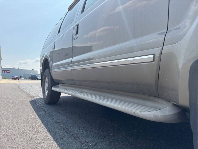 2005 Ford Excursion Limited